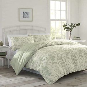 Laura Ashley Duvet Cover + Shams (2)